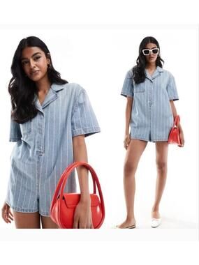 ASOS Blue Pinstripe Short Sleeve Button Down Denim Romper Playsuit Size 2 Boxy